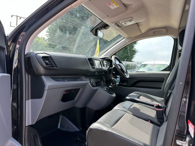 2025 Peugeot Expert