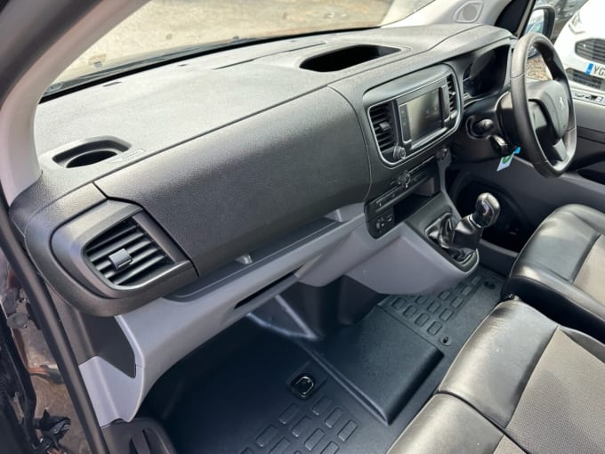 2025 Peugeot Expert