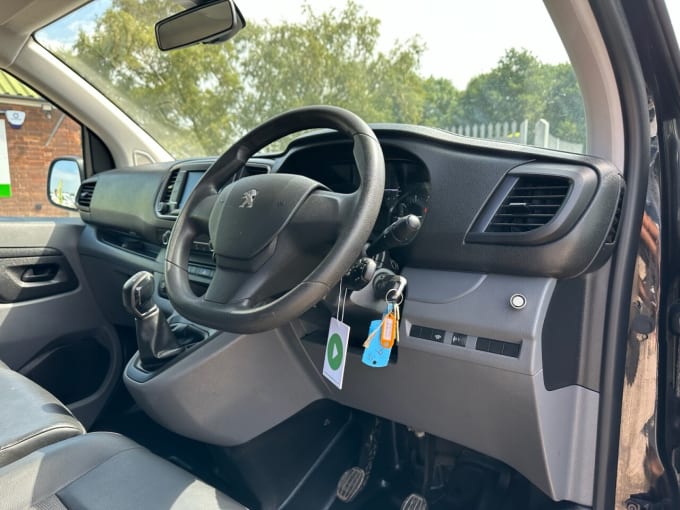 2025 Peugeot Expert
