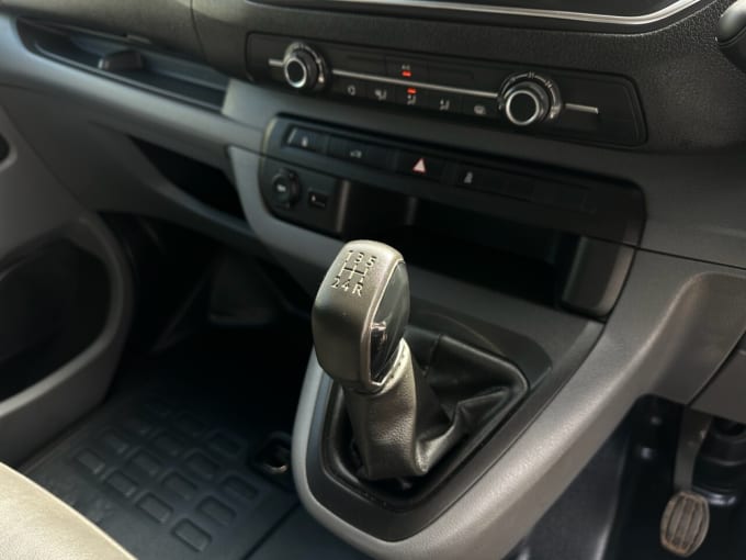 2025 Peugeot Expert