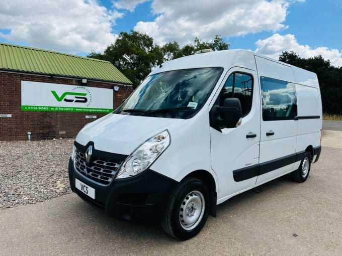 2025 Renault Master