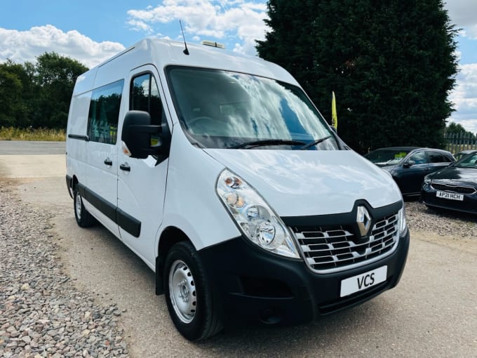 2025 Renault Master