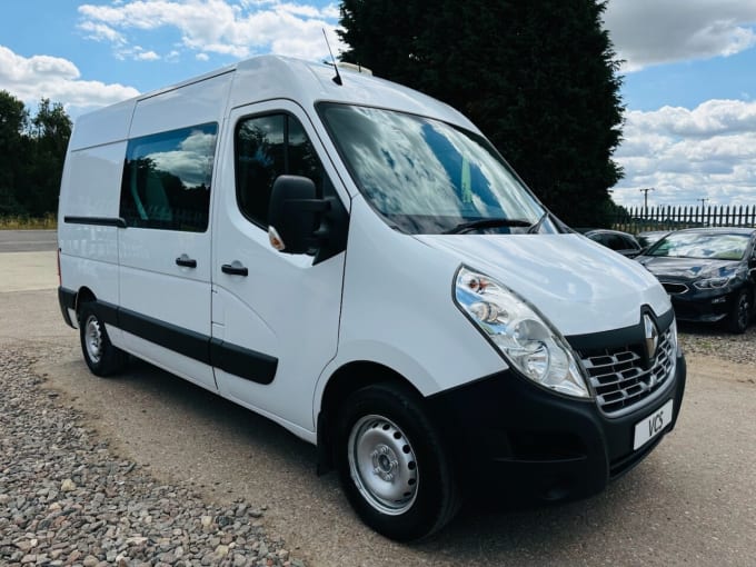2025 Renault Master