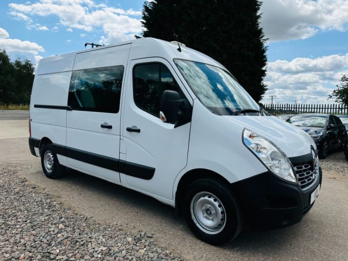 2025 Renault Master