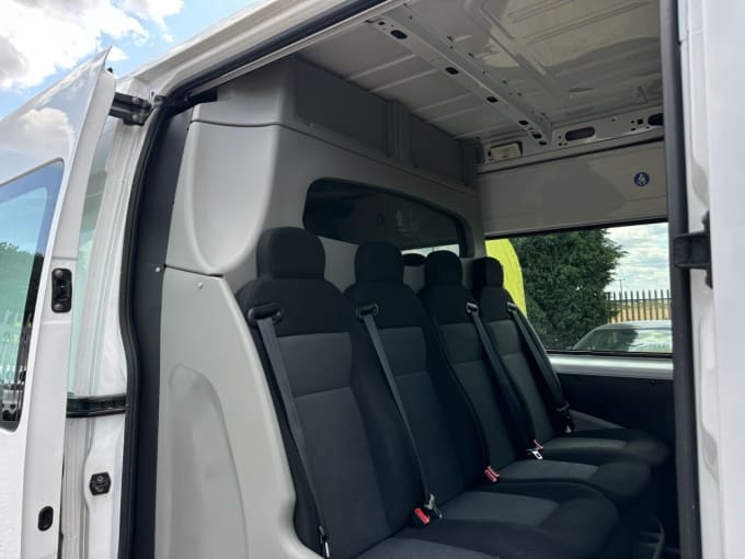2025 Renault Master