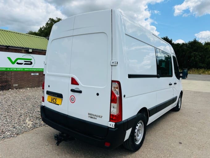 2025 Renault Master