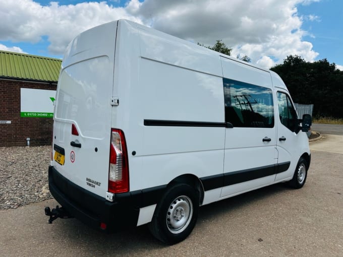 2025 Renault Master