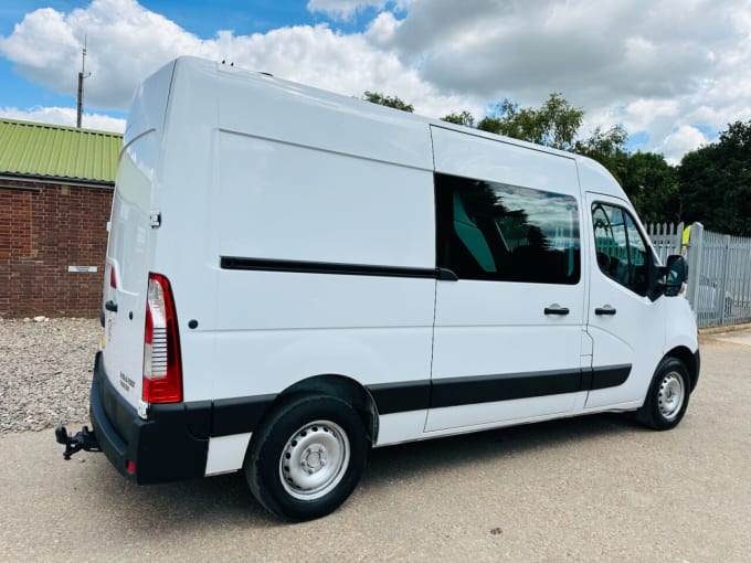 2025 Renault Master