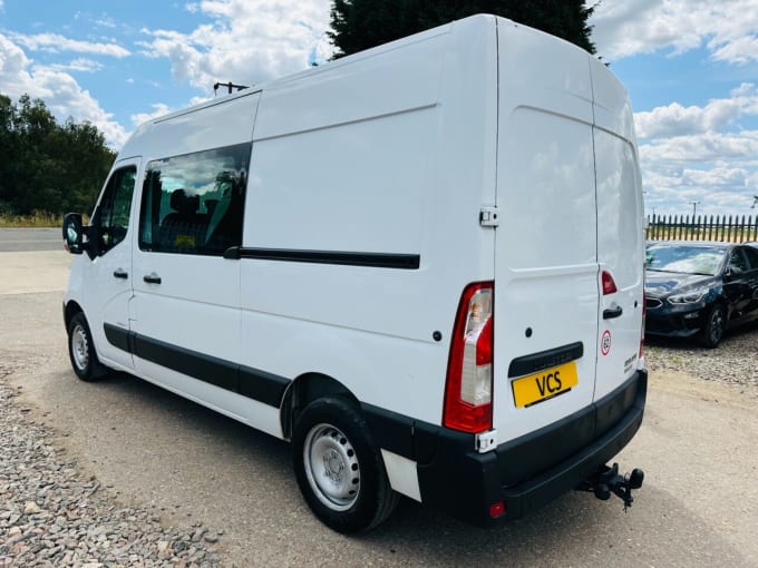 2025 Renault Master
