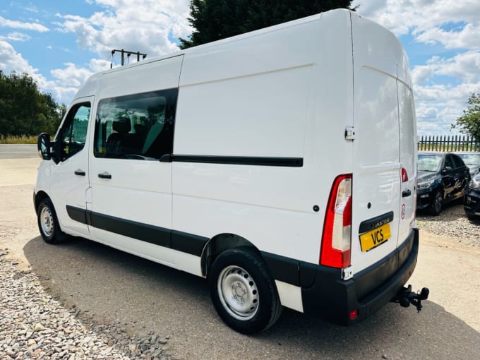 2025 Renault Master
