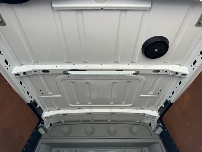 2025 Renault Master