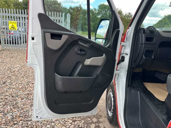 2025 Vauxhall Movano