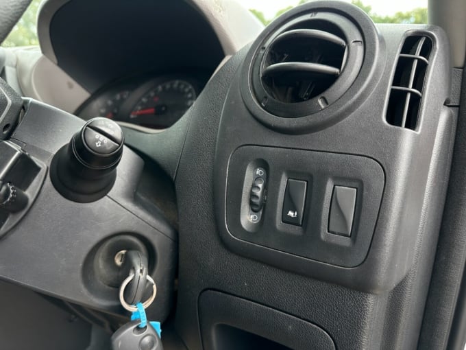 2025 Vauxhall Movano