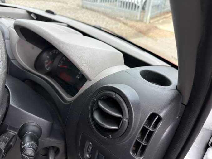 2025 Vauxhall Movano