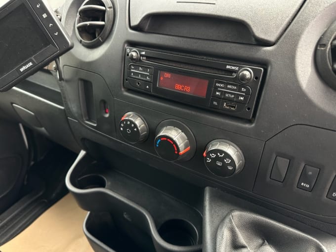 2025 Vauxhall Movano