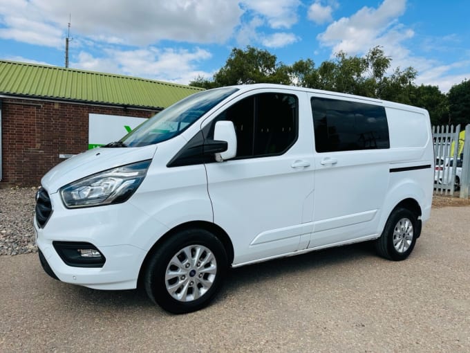 2025 Ford Transit Custom