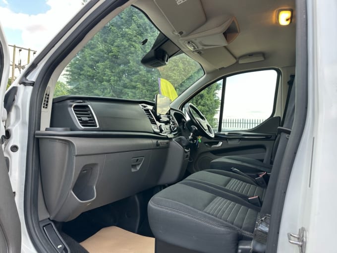 2025 Ford Transit Custom