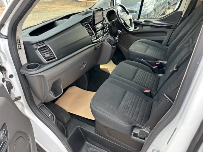2025 Ford Transit Custom