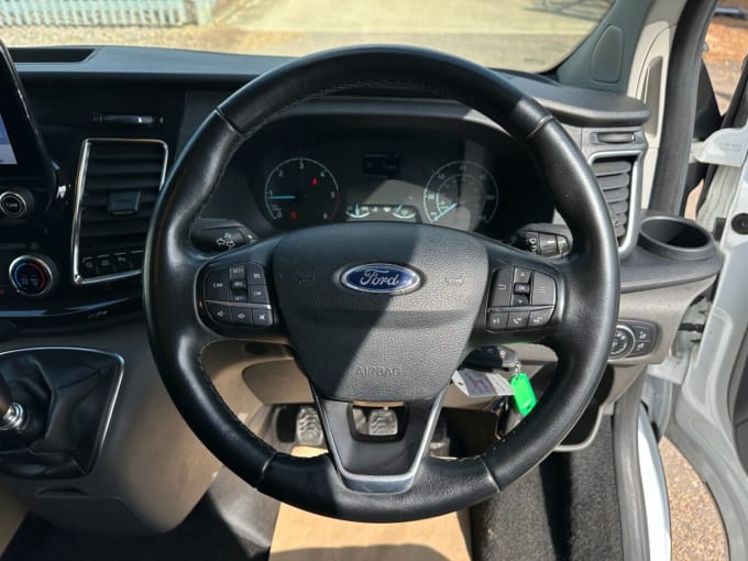 2025 Ford Transit Custom