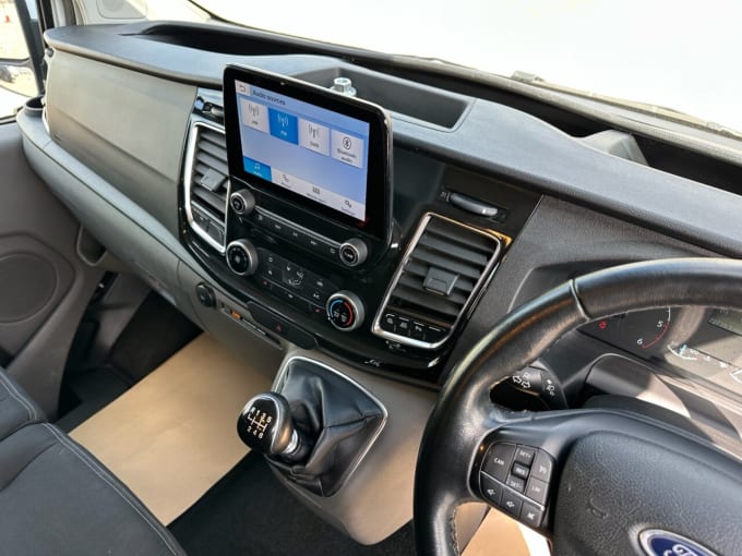 2025 Ford Transit Custom