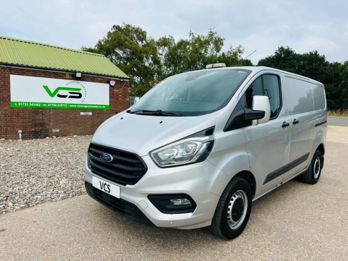2025 Ford Transit Custom