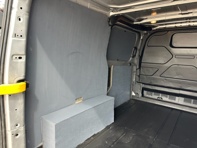 2025 Ford Transit Custom