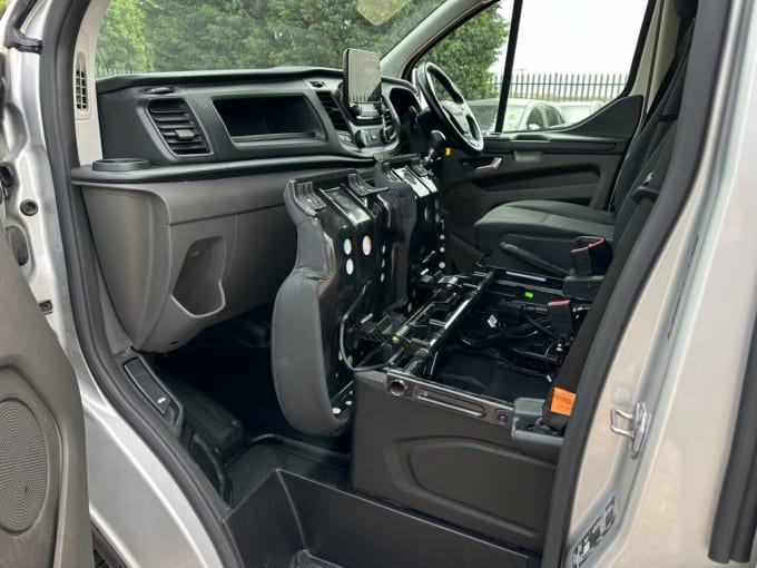 2025 Ford Transit Custom