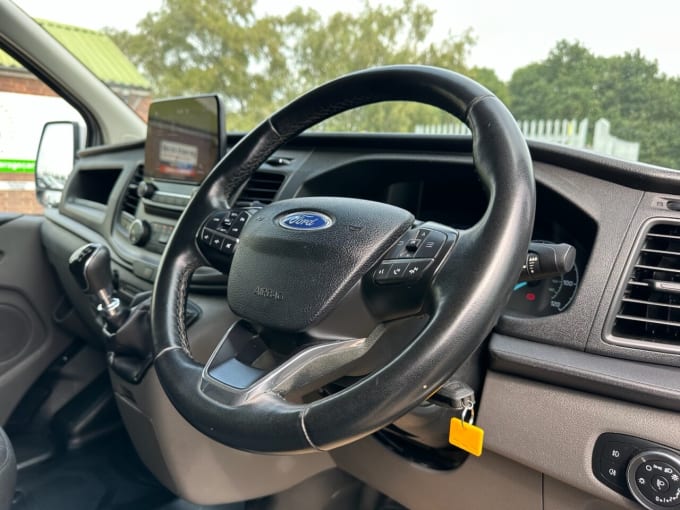 2025 Ford Transit Custom