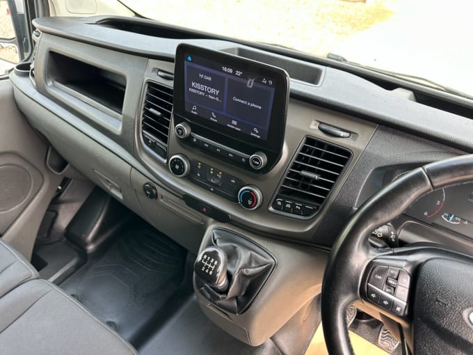 2025 Ford Transit Custom