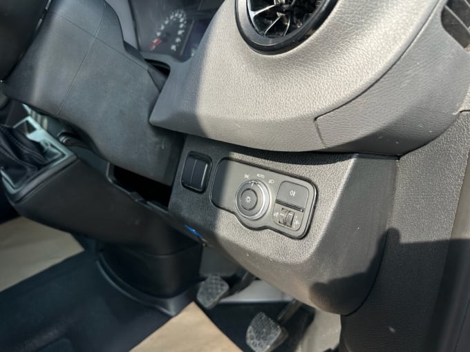 2025 Mercedes-benz Sprinter