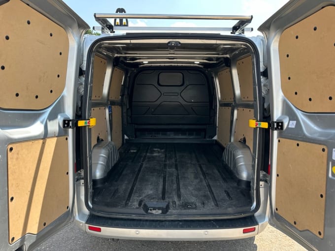 2025 Ford Transit Custom
