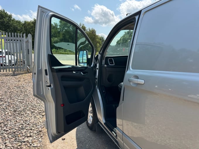 2025 Ford Transit Custom