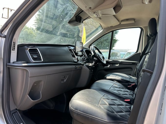 2025 Ford Transit Custom