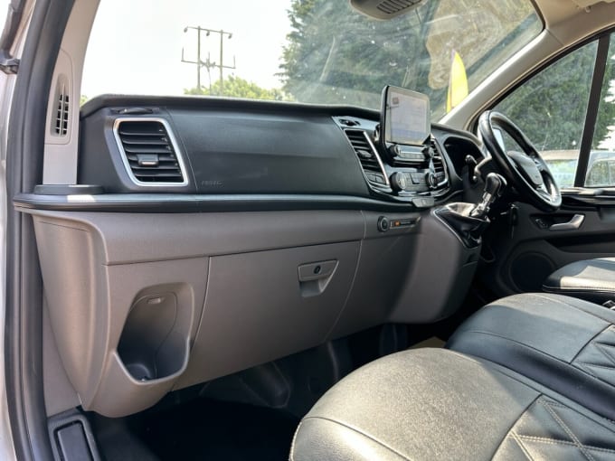2025 Ford Transit Custom