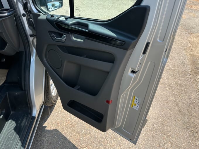 2025 Ford Transit Custom
