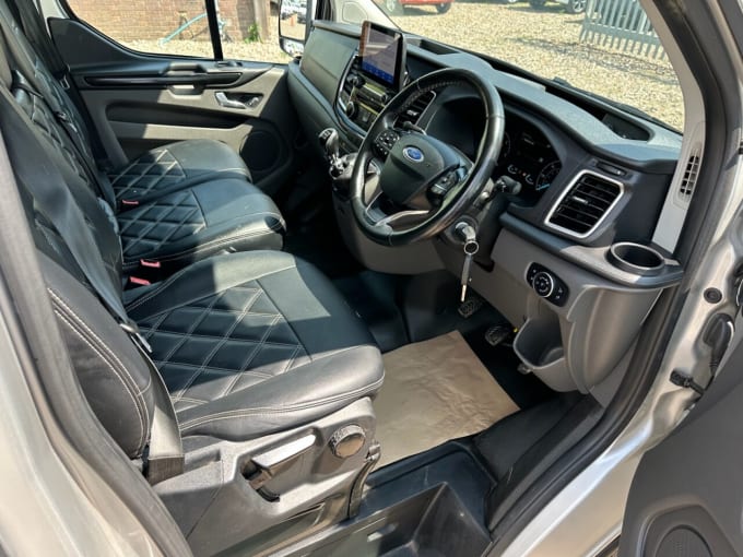 2025 Ford Transit Custom