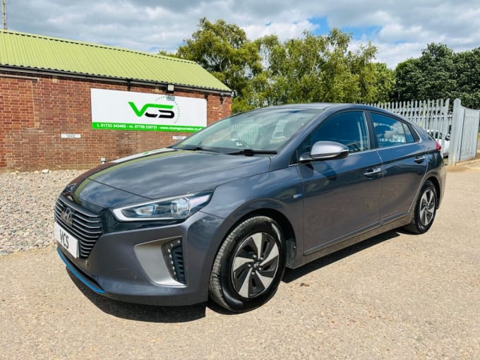 2025 Hyundai Ioniq