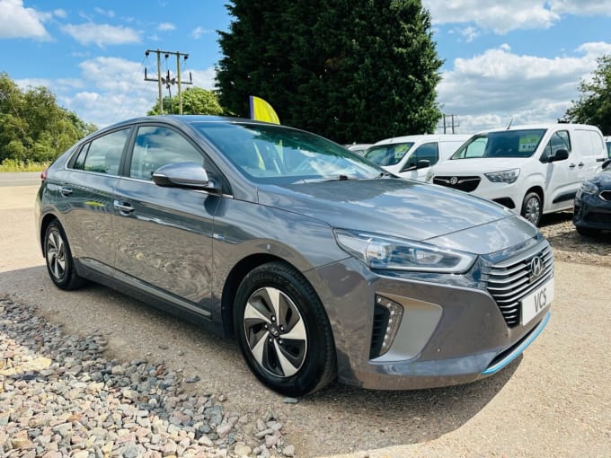 2025 Hyundai Ioniq