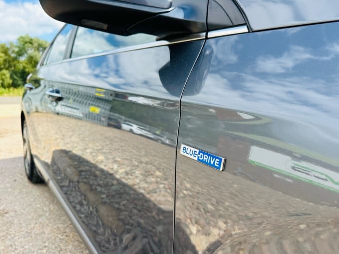 2025 Hyundai Ioniq