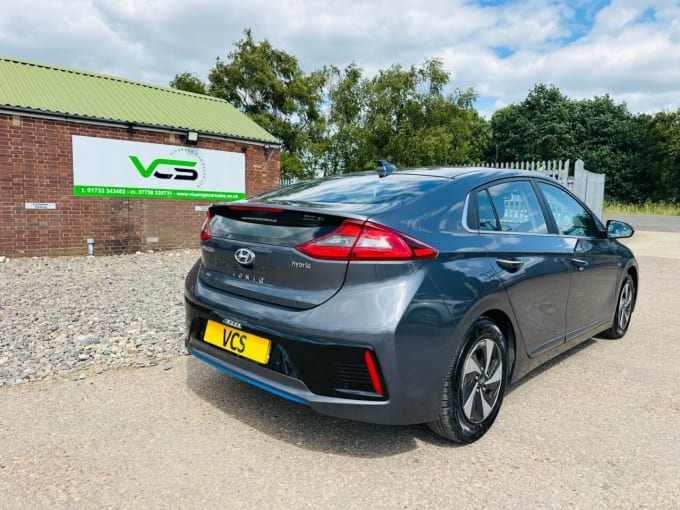 2025 Hyundai Ioniq