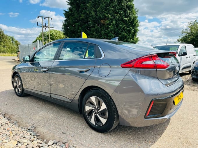 2025 Hyundai Ioniq