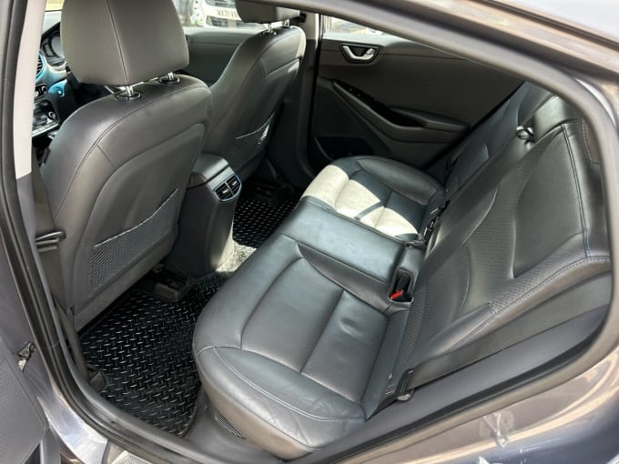 2025 Hyundai Ioniq