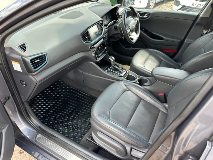 2025 Hyundai Ioniq