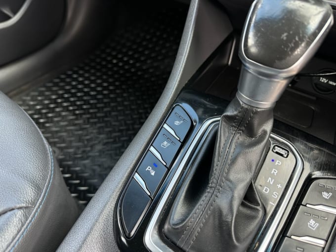 2025 Hyundai Ioniq
