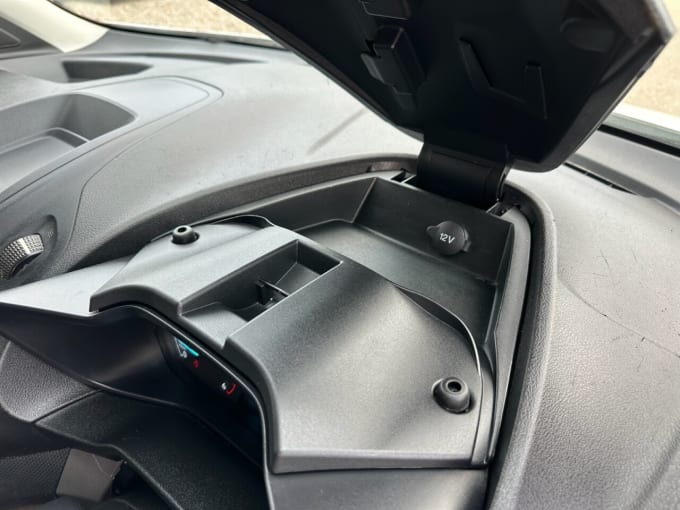 2025 Ford Transit Connect