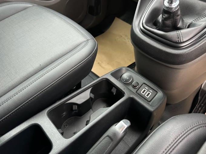 2025 Ford Transit Connect