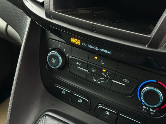 2025 Ford Transit Connect