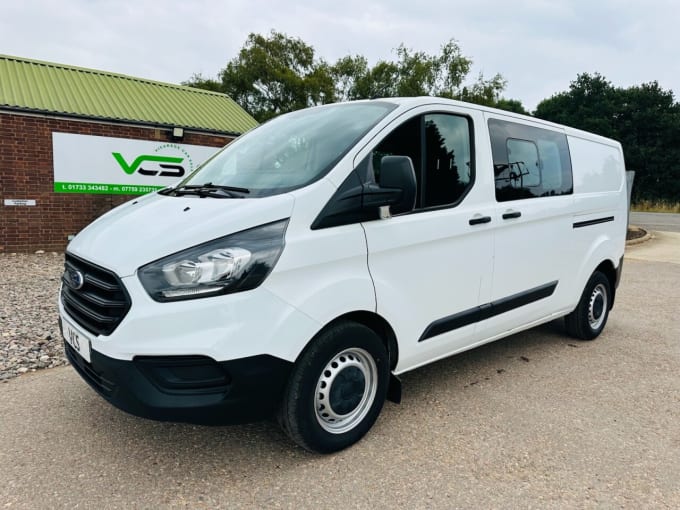 2025 Ford Transit Custom