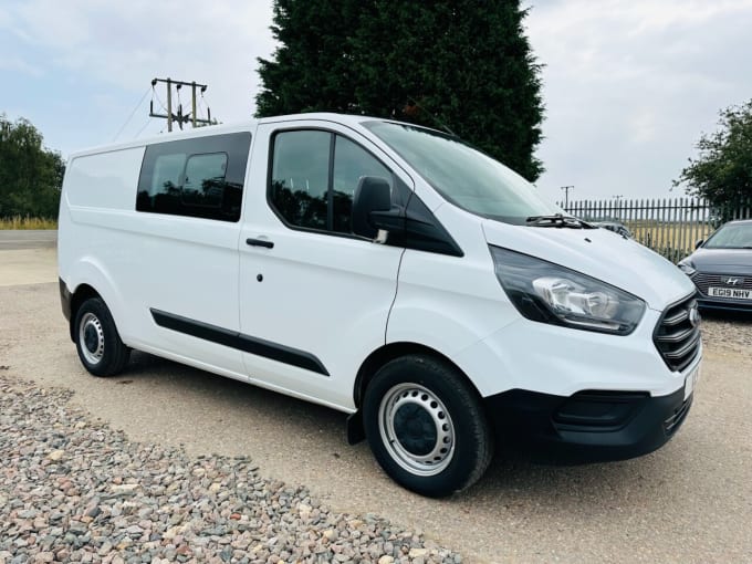 2025 Ford Transit Custom