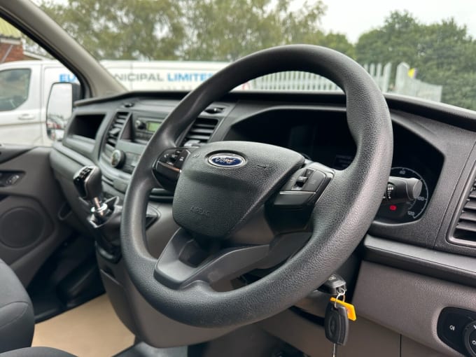 2025 Ford Transit Custom